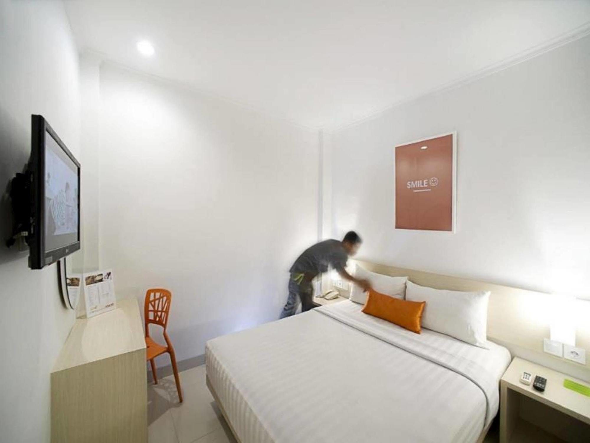 Zuri Express Hotel Пеканбару Екстериор снимка